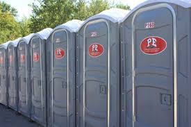Best VIP or Luxury Restroom Trailers  in Fabens, TX